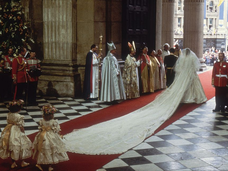 All the money in the world: 12 of the most luxurious and expensive weddings of our time