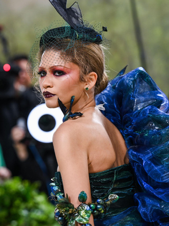 Met Gala 2024: все модные образы бала Института костюма